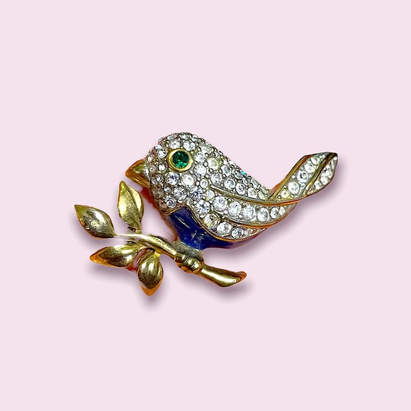 • Little Bird Brooch • - Picture 3 of 7